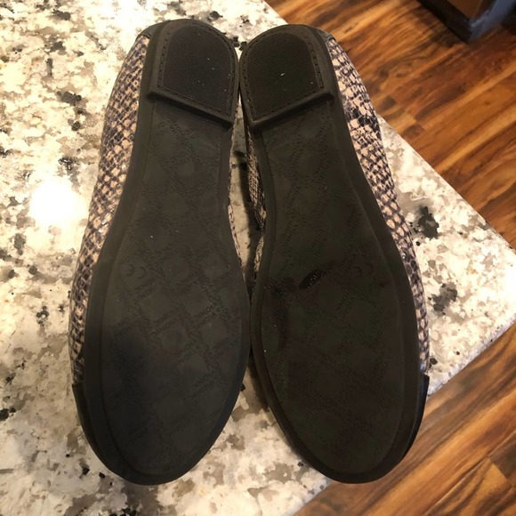 Vionic “Minna” Leather Ballet Slipper Flat 7 - Picture 8 of 11